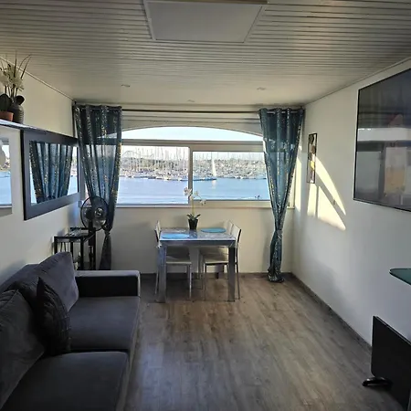 46 Ile Paradise Vue Port アグド